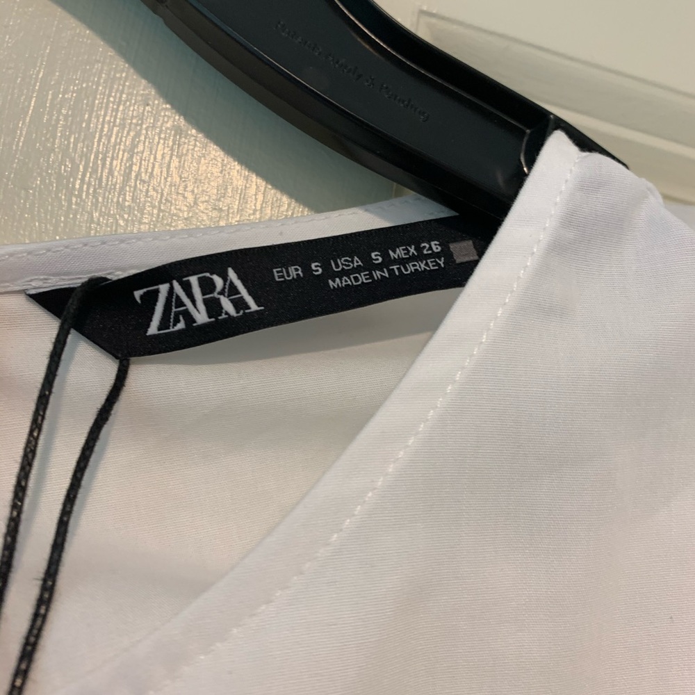 Zara top- new with tags!